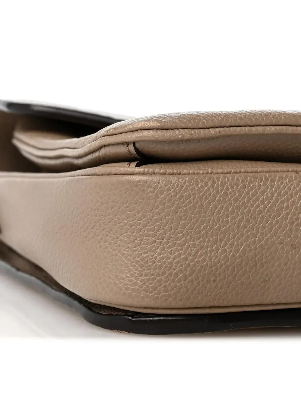 Louis Vuitton indulge elegance